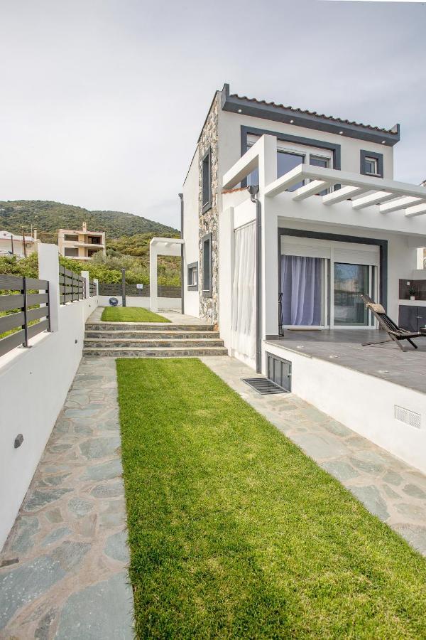 Joy C Deluxe Villa Nea Iraklitsa Exteriör bild
